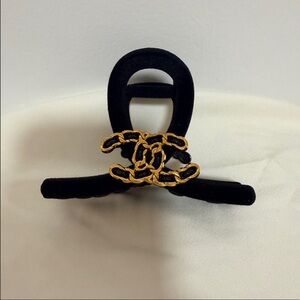 NEW! CC Chain Link Velvet Hair Claw Clip